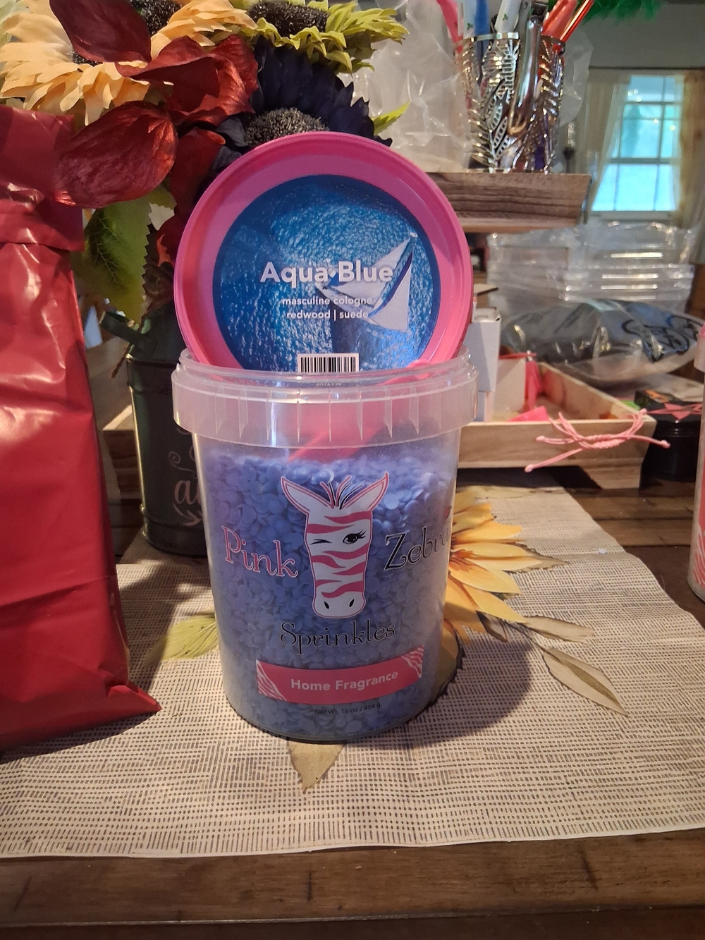 Pink Zebra Aqua-Blue Sprinkles Home Fragrance - Blue & Pink Lid